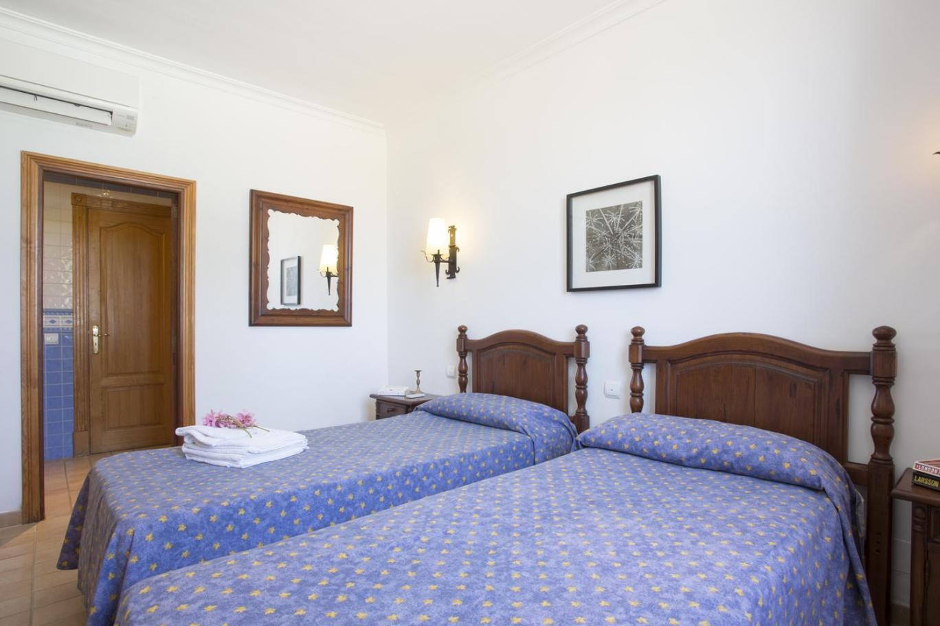 Villa With Private Mountain Ideal Runners Trailers Near Beach Approx 5 Min Walking Beach,Property Belong Puerto Pollensa Villas And Apartments Exteriör bild